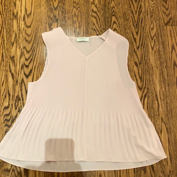 Babaton Damien Pleated Top - Picture 2 of 5
